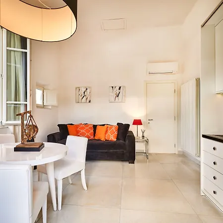 Mondial & Hotel Marina di Pietrasanta