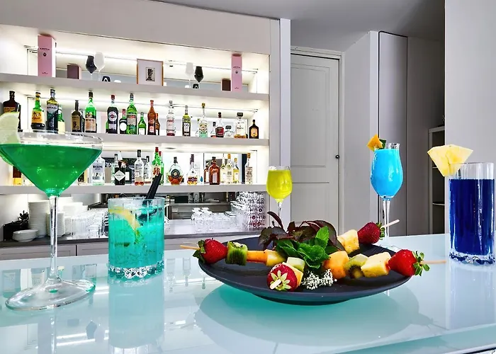 Mondial & 4* Марина-ді-П'єтразанта