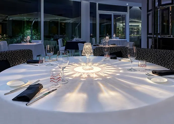 Mondial & 4* Марина-ді-П'єтразанта