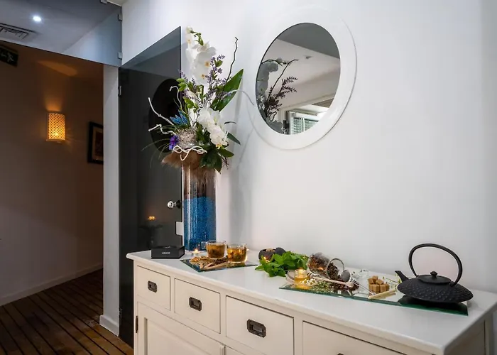 Mondial & Готель Марина-ді-П'єтразанта