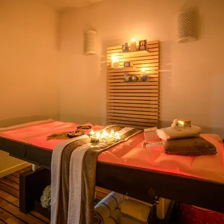 Hotel Mondial &