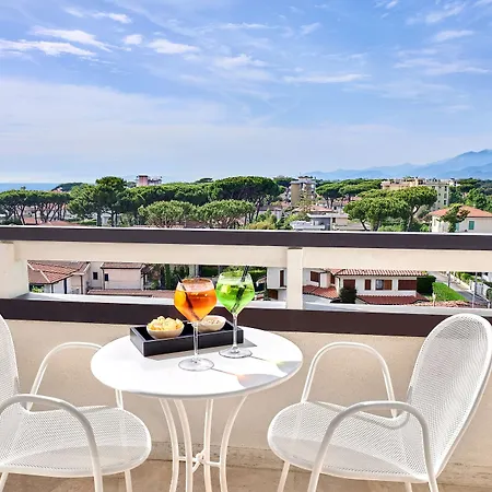 Mondial & 4* Marina di Pietrasanta