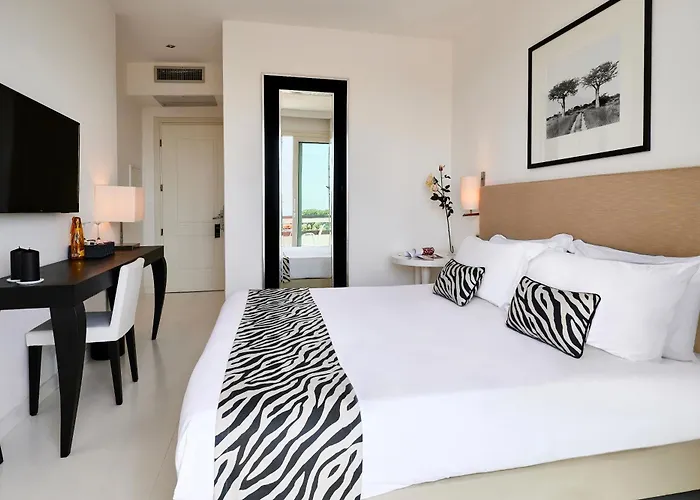 Ξενοδοχείο Mondial & Marina di Pietrasanta