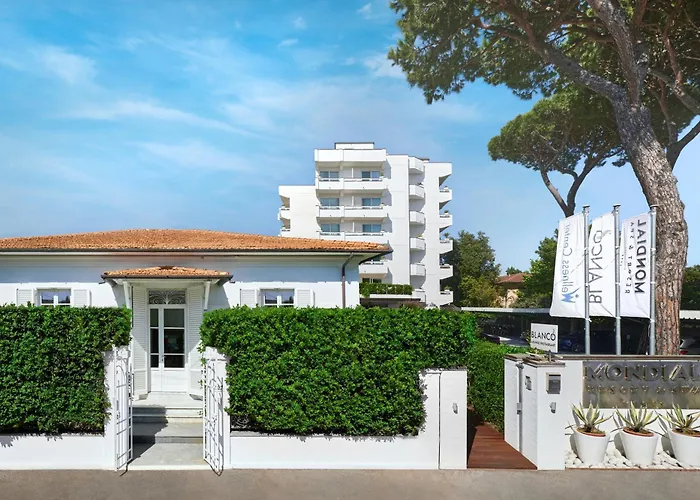 Mondial & 4* Marina di Pietrasanta