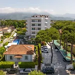 酒店 蒙迪艾尔度假温泉酒店 4*