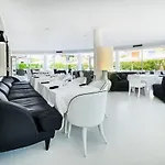 蒙迪艾尔度假温泉酒店 4* 马里纳-迪-皮特拉桑塔