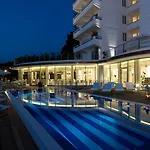 蒙迪艾尔度假温泉酒店 4*